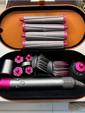 Dyson hair styler set